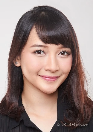 Devi Kinal Putri